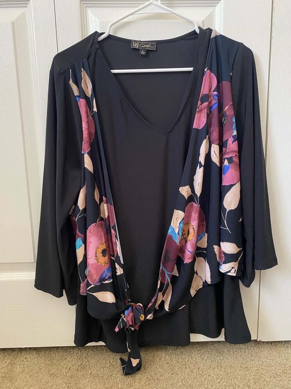DG2 Diane Gilman Floral Print Tie-Front Top Size L